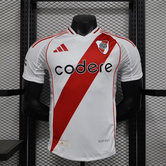 camiseta blanca de River Plate